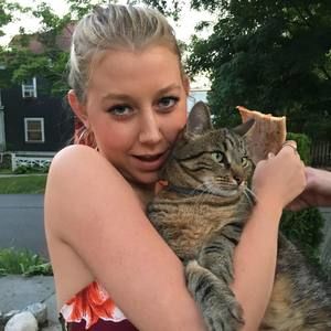 Meet your Posher, Skate